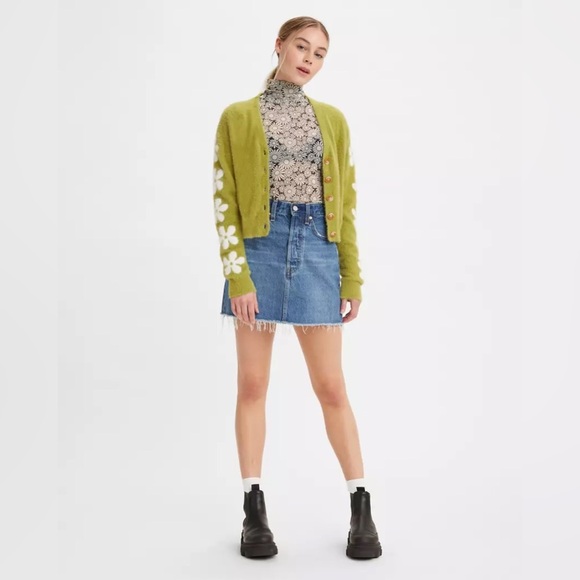 Levi’s Ribcage Denim Skirt - Picture 2 of 4